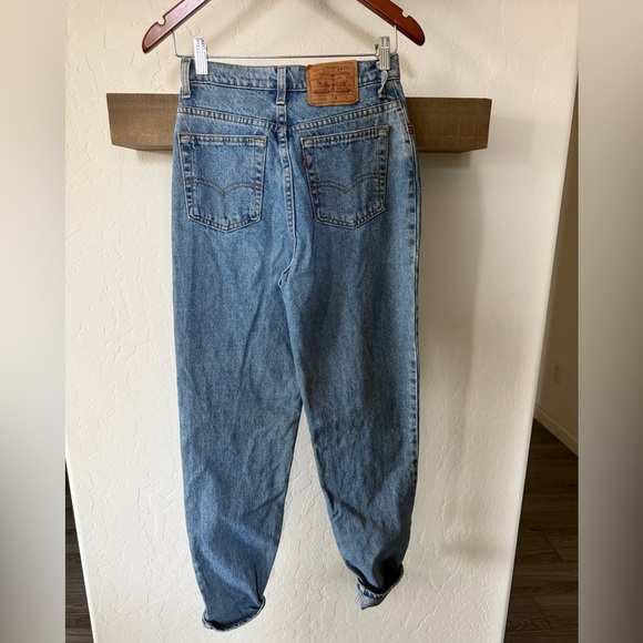 Vintage Levi’s|Women’s high rise mom jeans,slim/barrel skinny style•••Size 9 - Picture 5 of 14